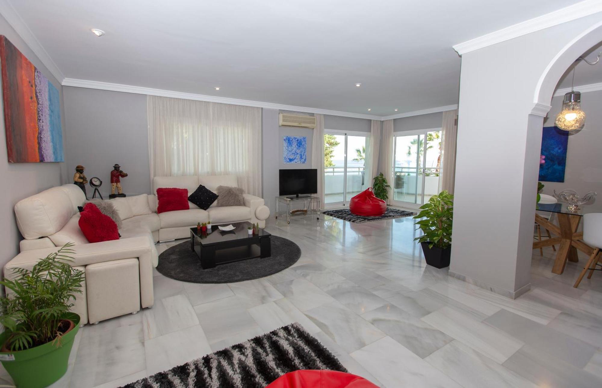 Villa Venecia, Apartamento De Lujo En 1º Linea De Playa + Parking Malaga Exterior photo