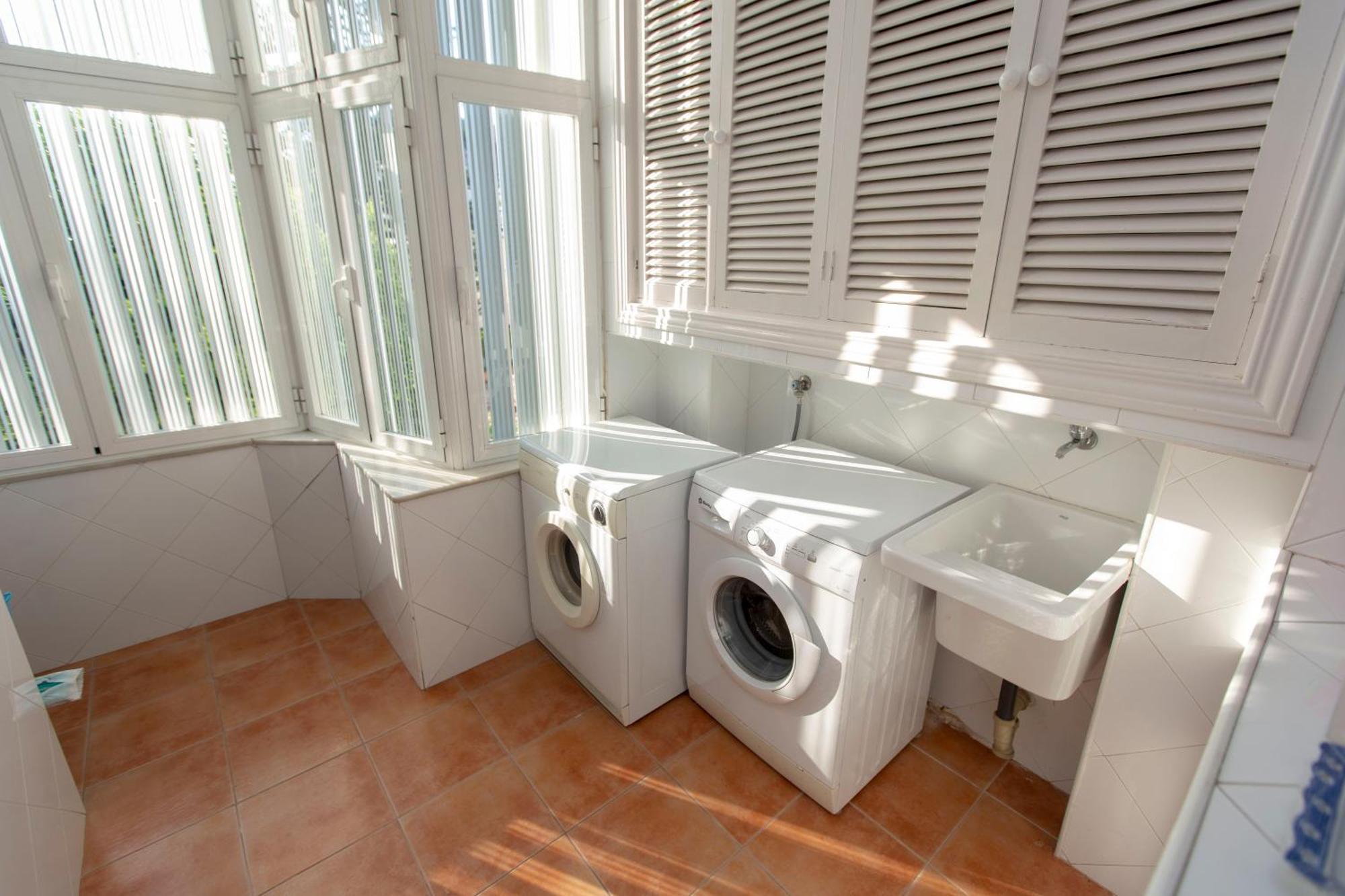Villa Venecia, Apartamento De Lujo En 1º Linea De Playa + Parking Malaga Exterior photo