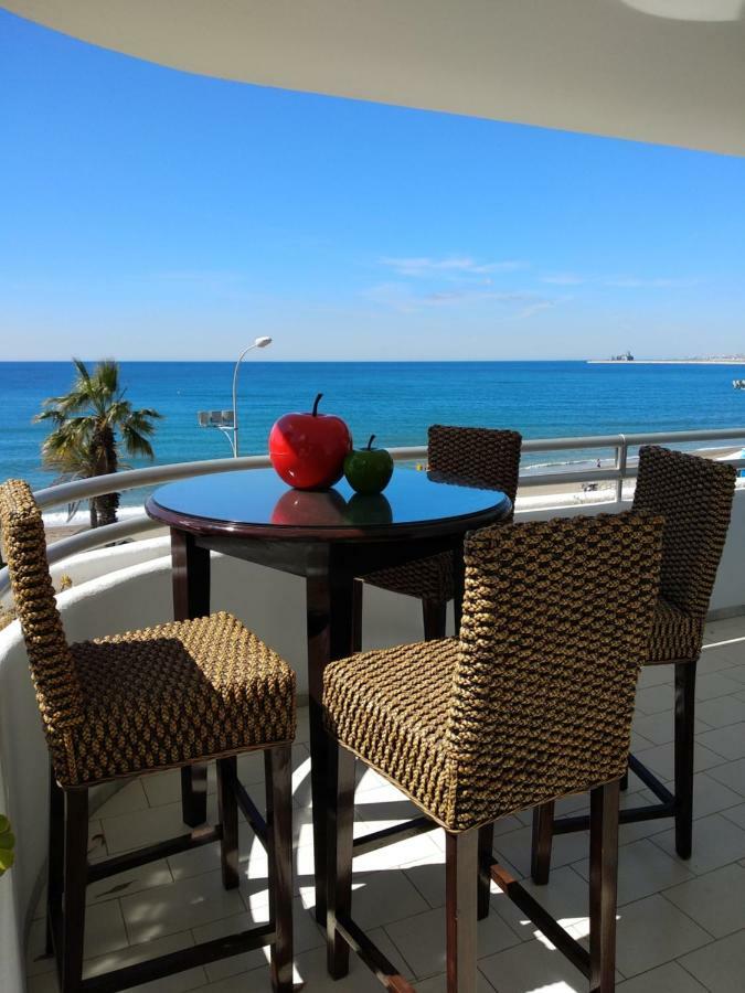 Villa Venecia, Apartamento De Lujo En 1º Linea De Playa + Parking Malaga Exterior photo