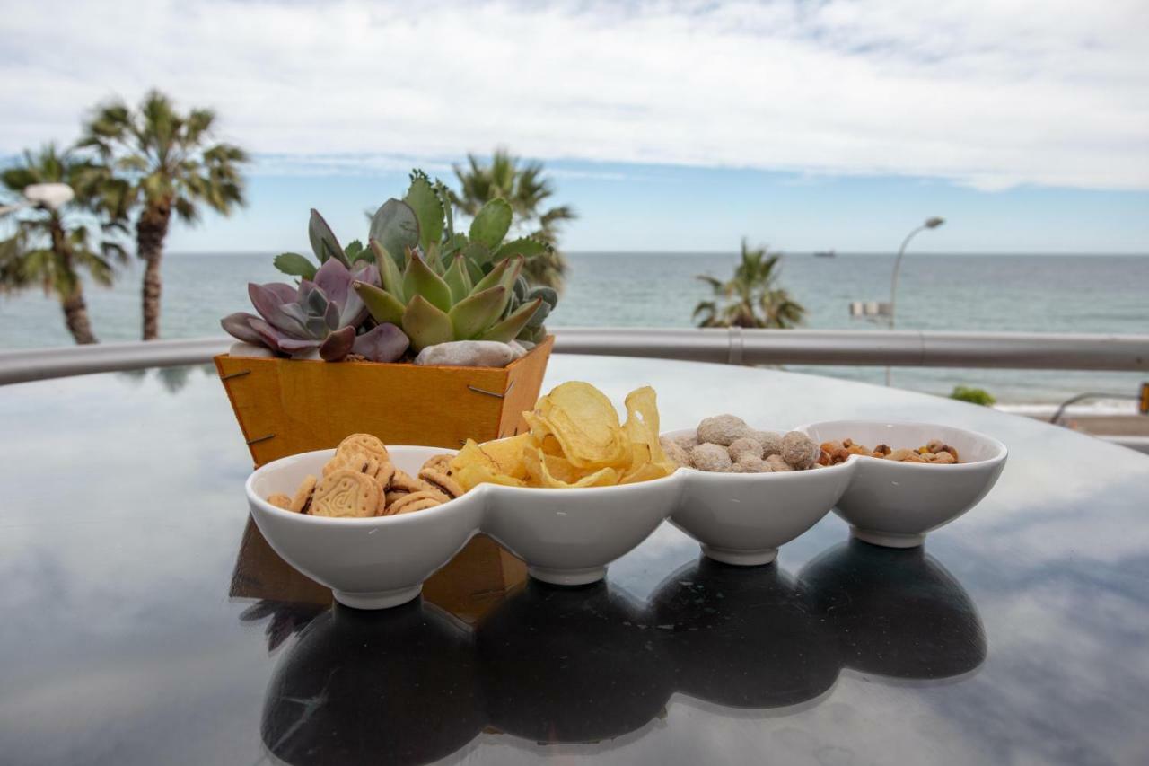 Villa Venecia, Apartamento De Lujo En 1º Linea De Playa + Parking Malaga Exterior photo