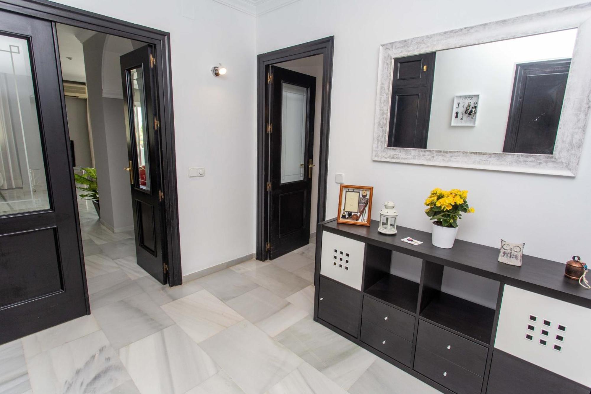 Villa Venecia, Apartamento De Lujo En 1º Linea De Playa + Parking Malaga Exterior photo