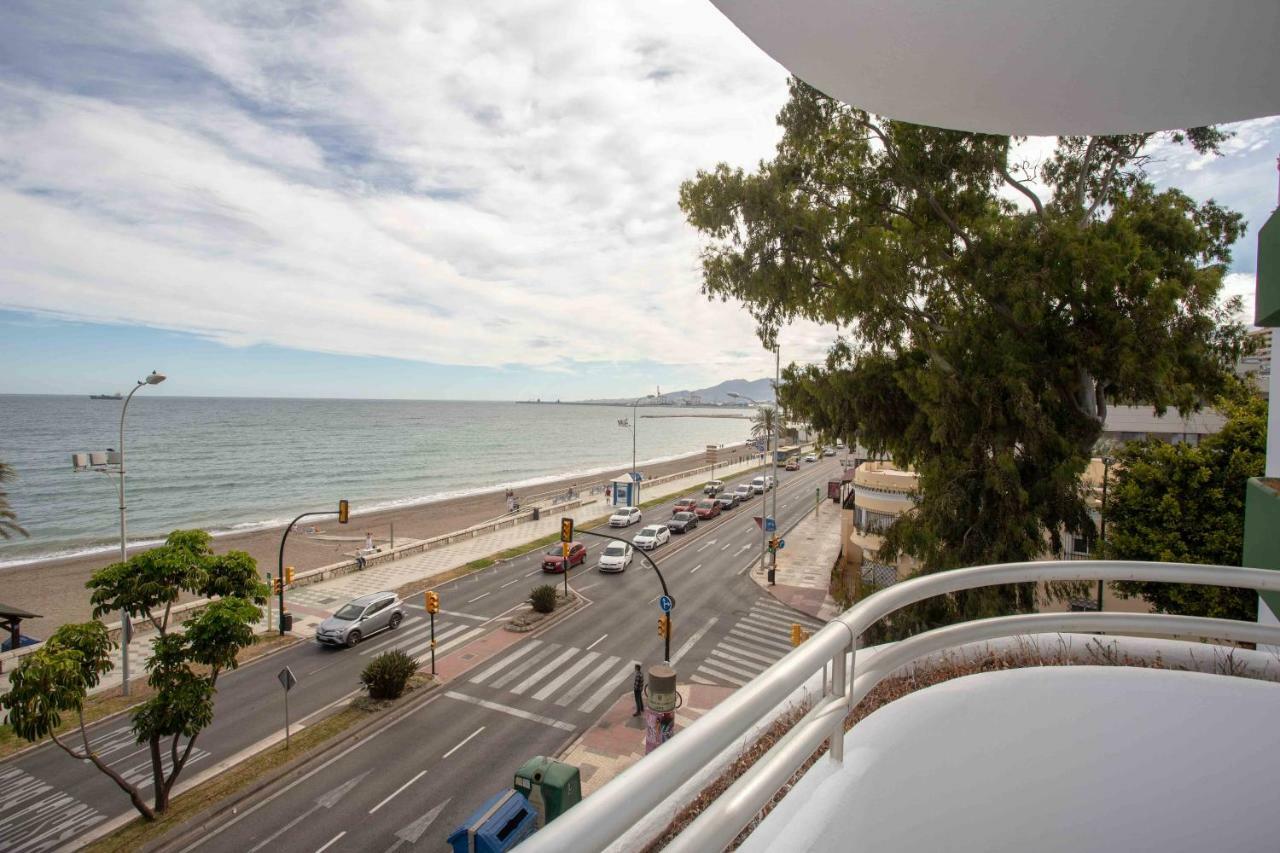 Villa Venecia, Apartamento De Lujo En 1º Linea De Playa + Parking Malaga Exterior photo