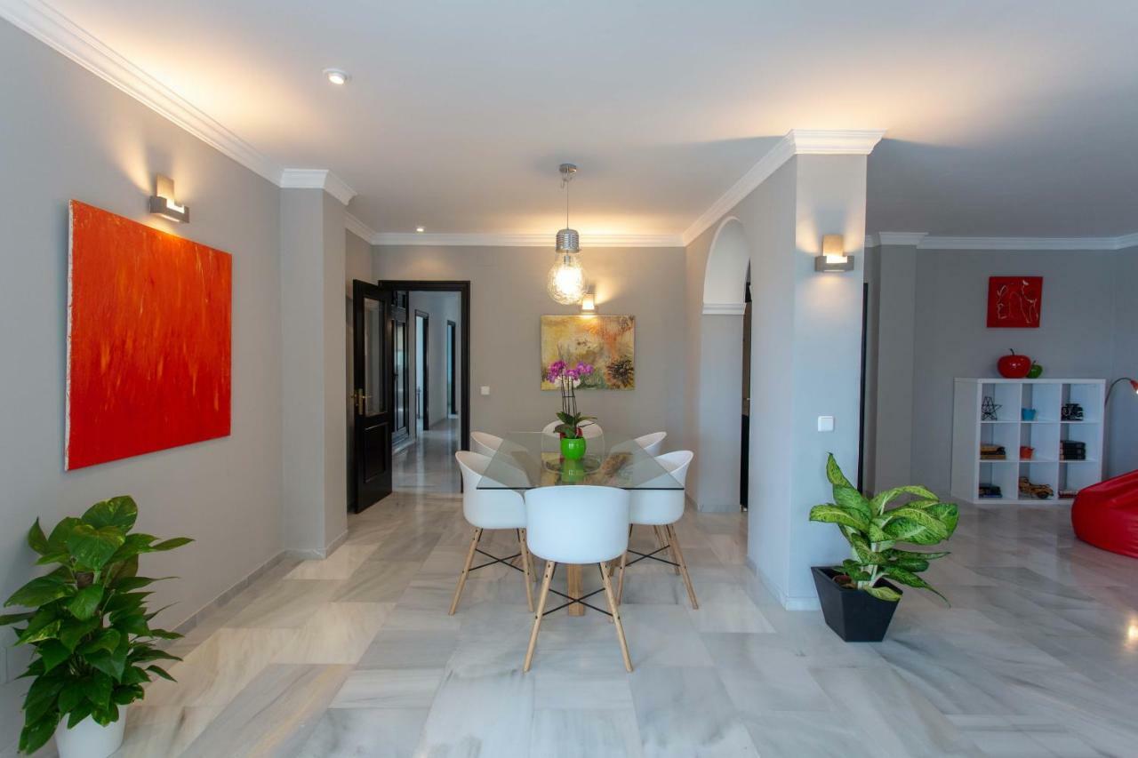 Villa Venecia, Apartamento De Lujo En 1º Linea De Playa + Parking Malaga Exterior photo